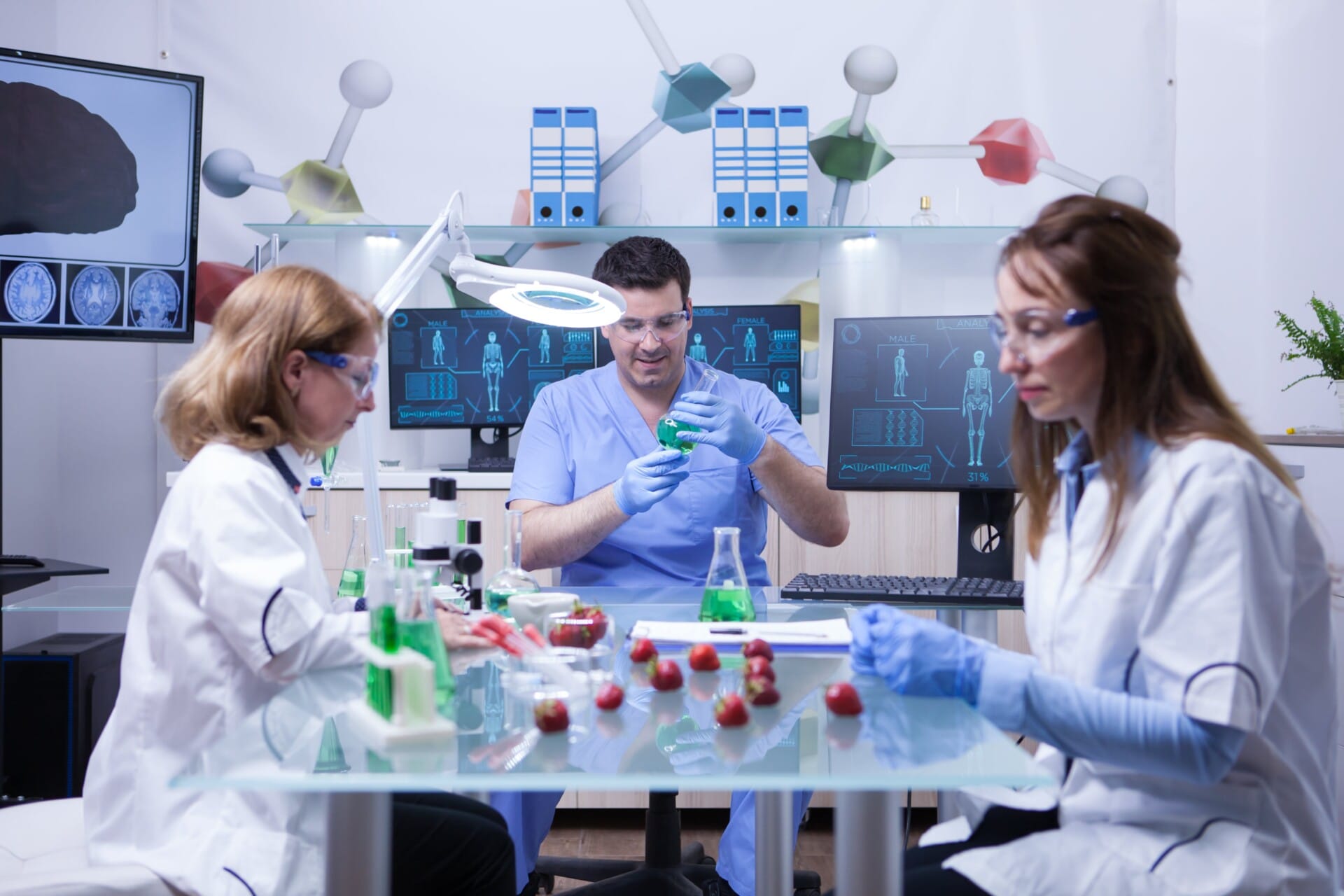 Exploring Biopharma Innovations in Ireland: Leading Solutions & Investments